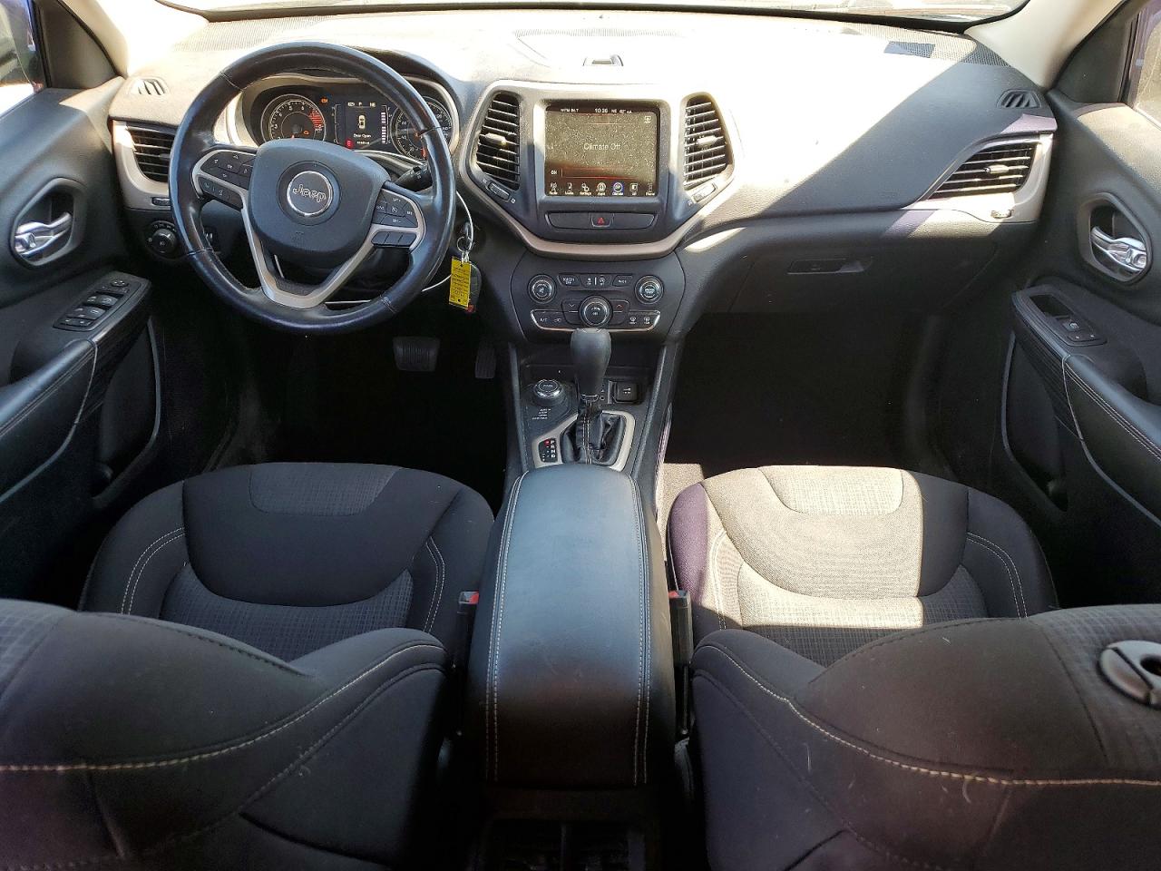 2017 JEEP CHEROKEE LATITUDE photo 15