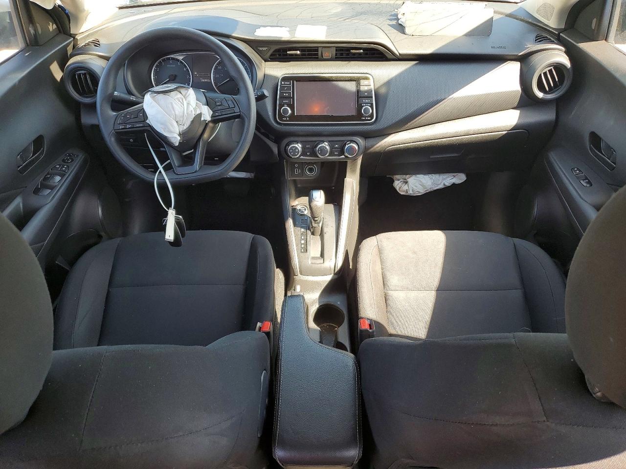 2023 NISSAN KICKS S photo 22