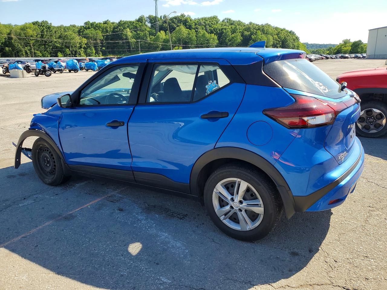 2023 NISSAN KICKS S photo 4