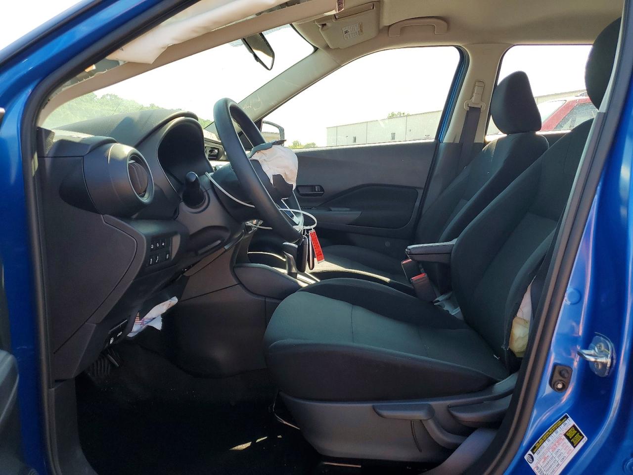 2023 NISSAN KICKS S photo 19