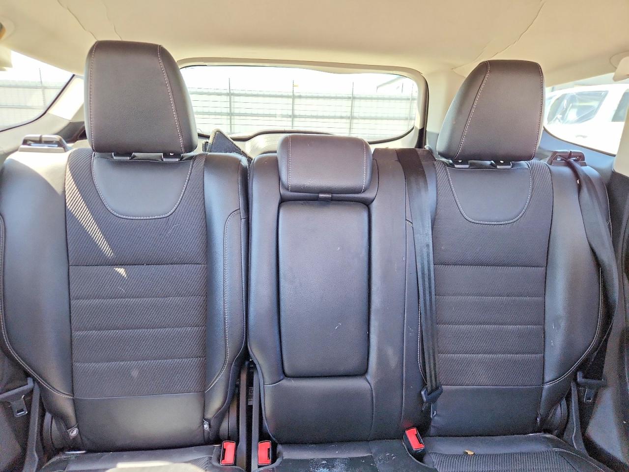 2014 FORD ESCAPE SE photo 19