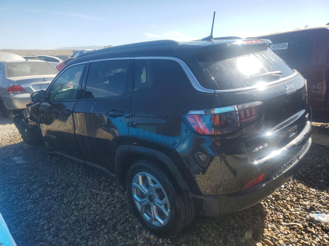 2025 JEEP COMPASS LATITUDE photo 2