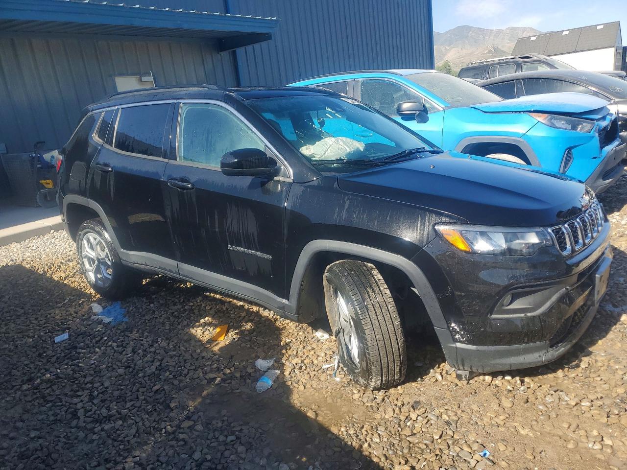 2025 JEEP COMPASS LATITUDE photo 4