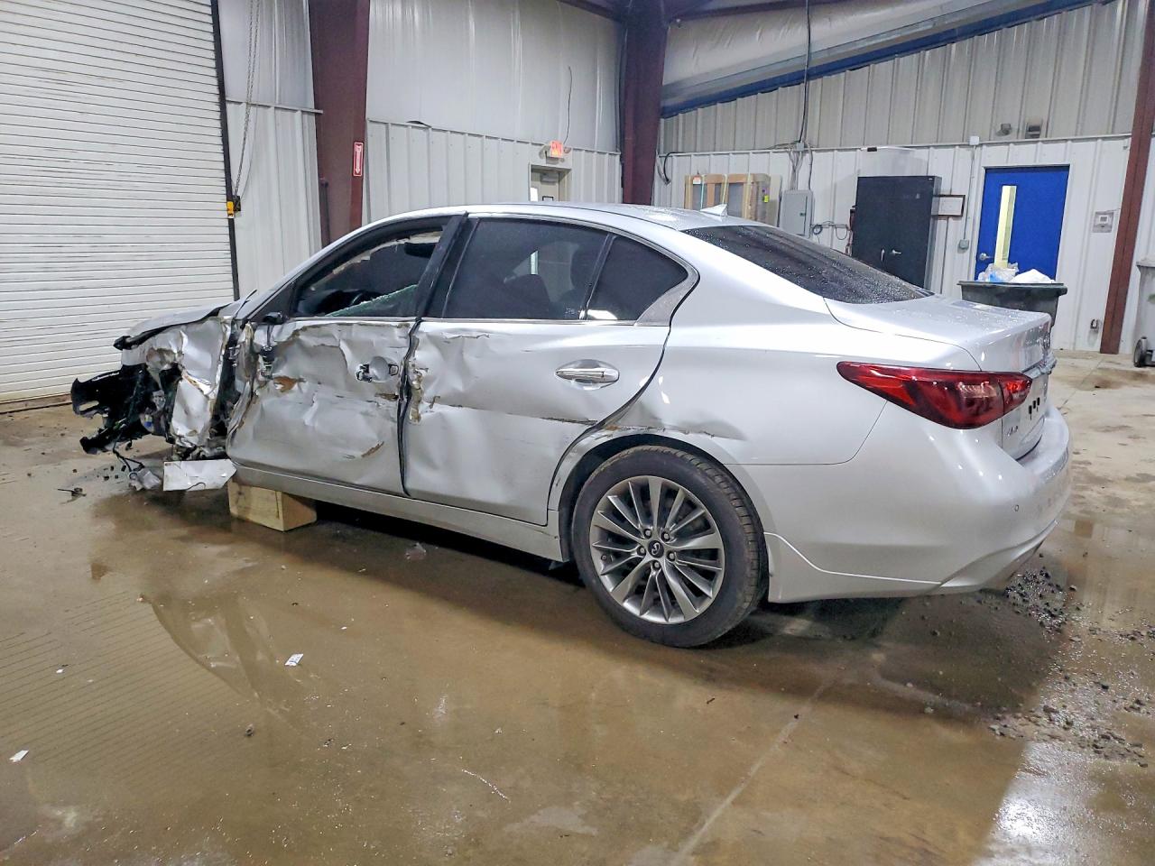 2018 INFINITI Q50 3.0T LUXE photo 3