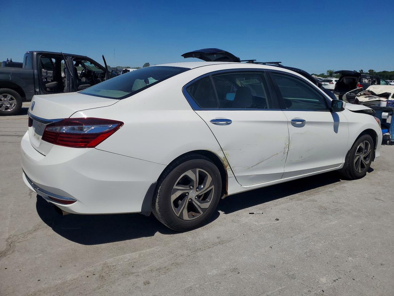 2017 HONDA ACCORD LX photo 3