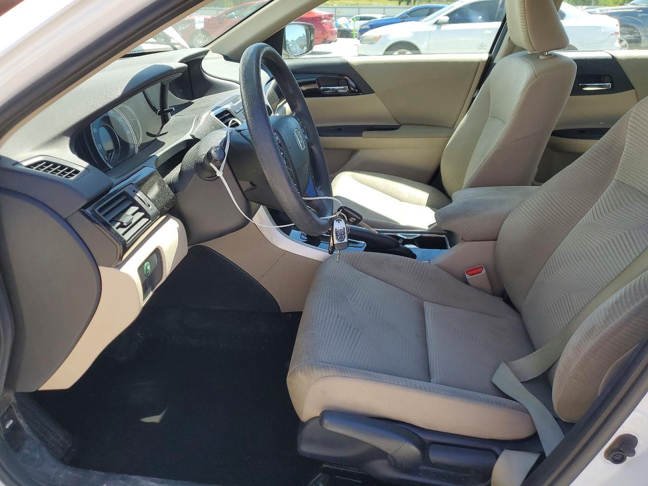 2017 HONDA ACCORD LX photo 7