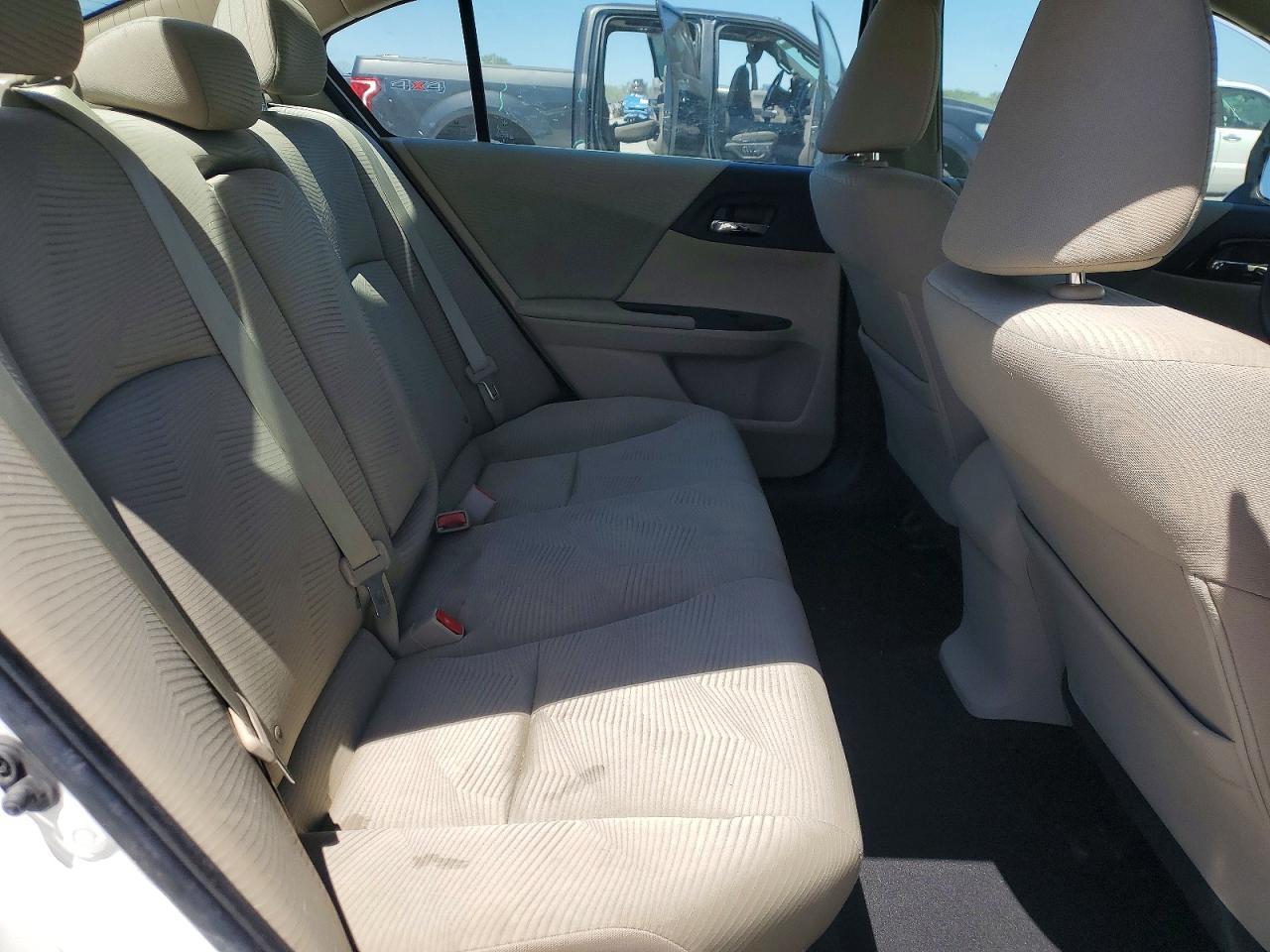 2017 HONDA ACCORD LX photo 10