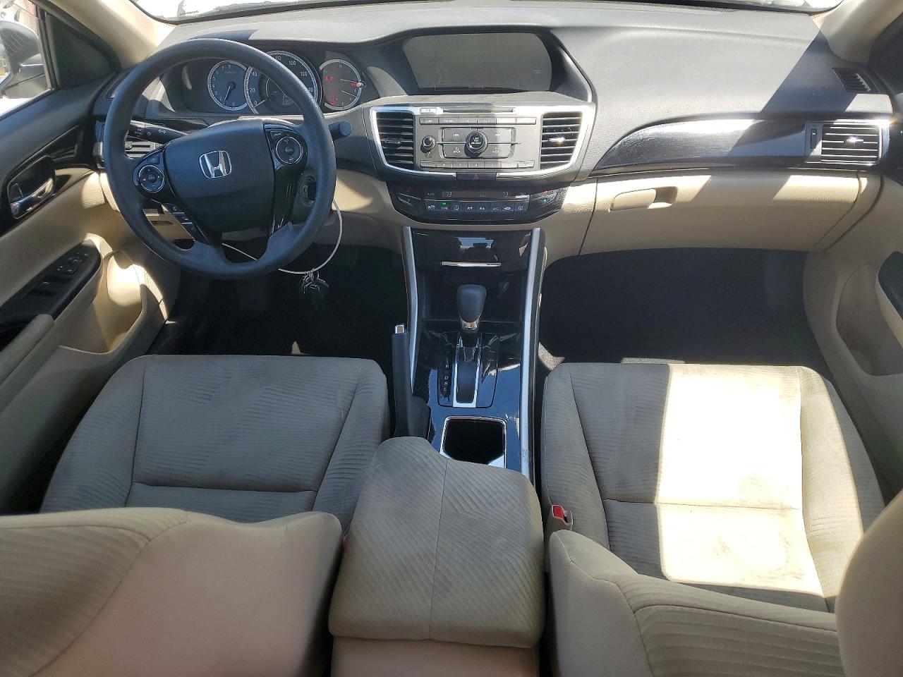 2017 HONDA ACCORD LX photo 8