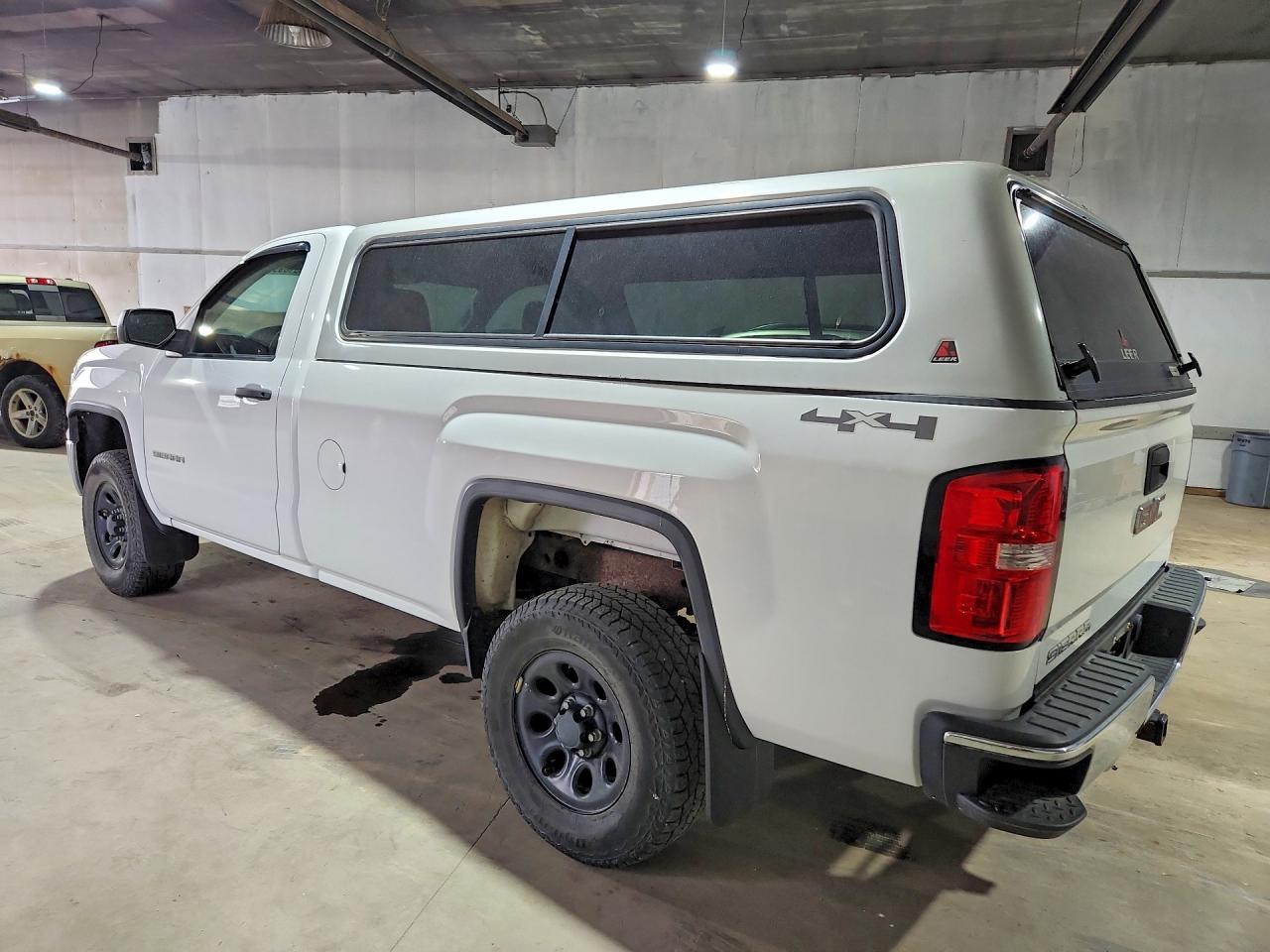 2015 GMC SIERRA K1500 photo 3