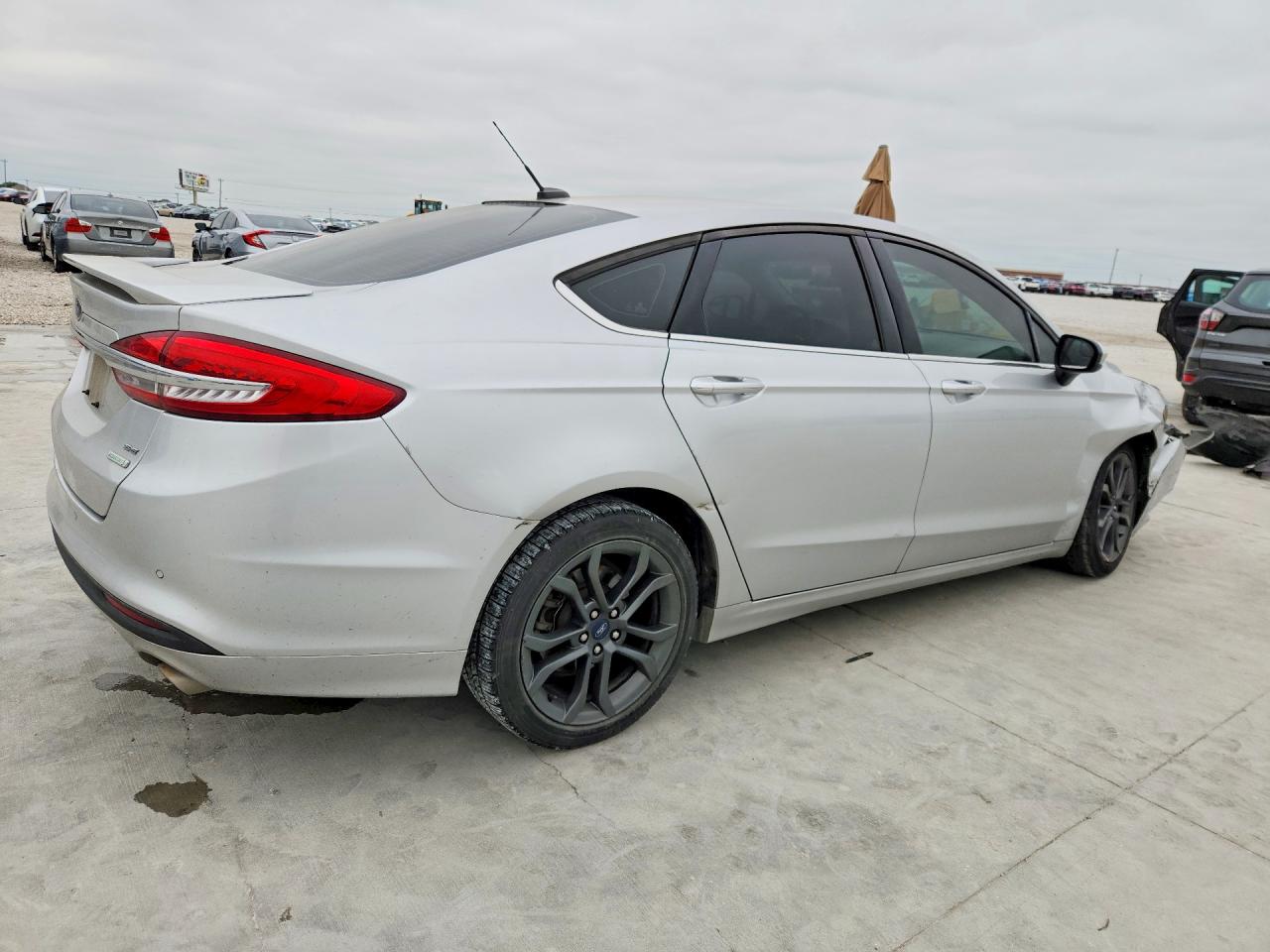 2018 FORD FUSION SE photo 5