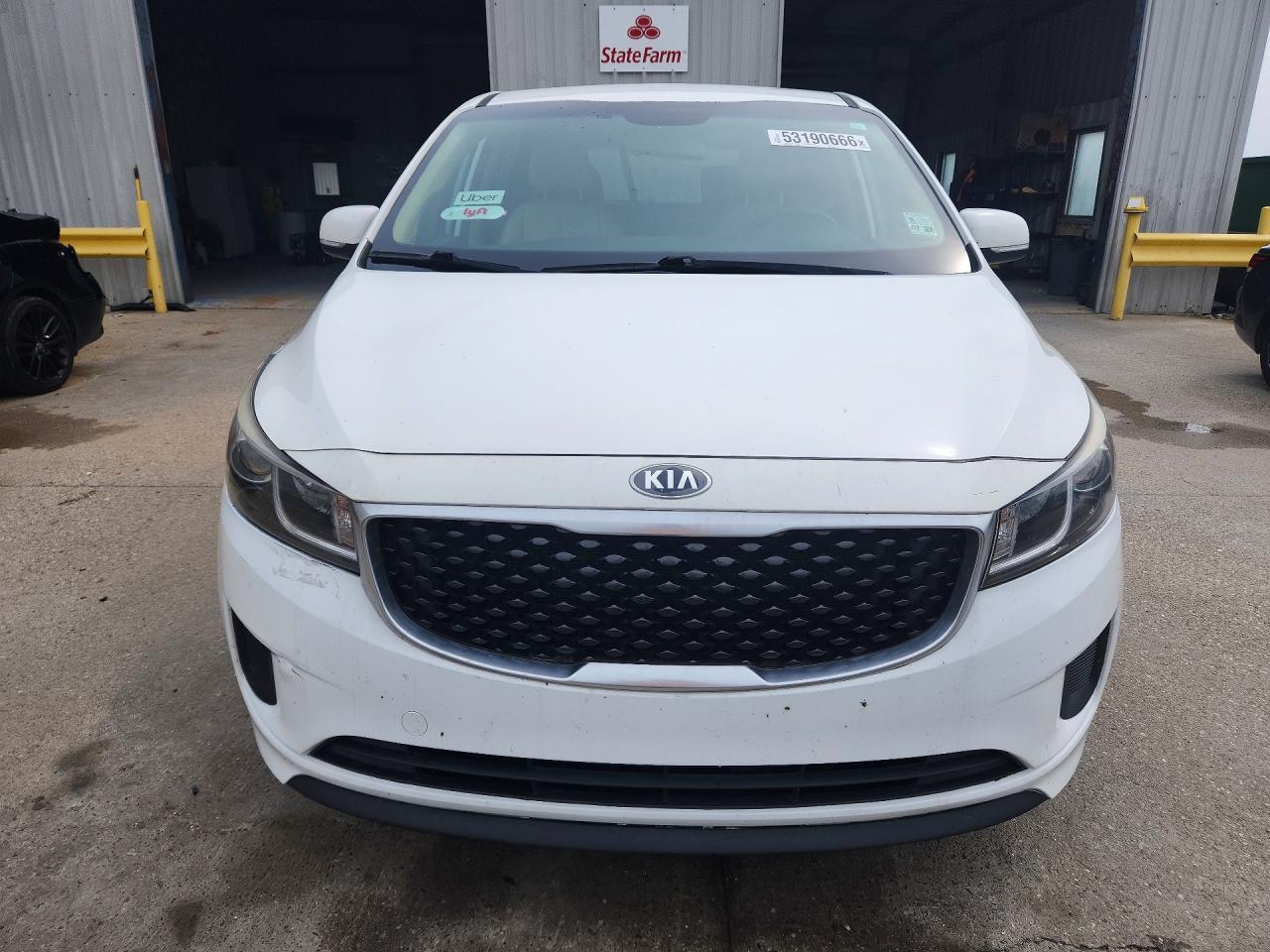 2017 KIA SEDONA LX photo 13