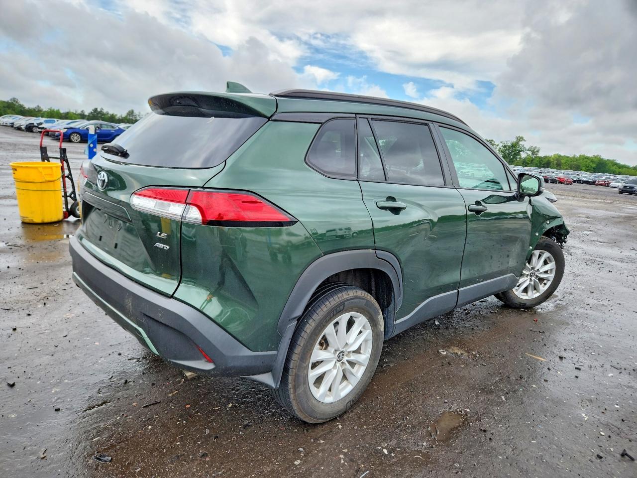 2023 TOYOTA COROLLA CROSS LE photo 7