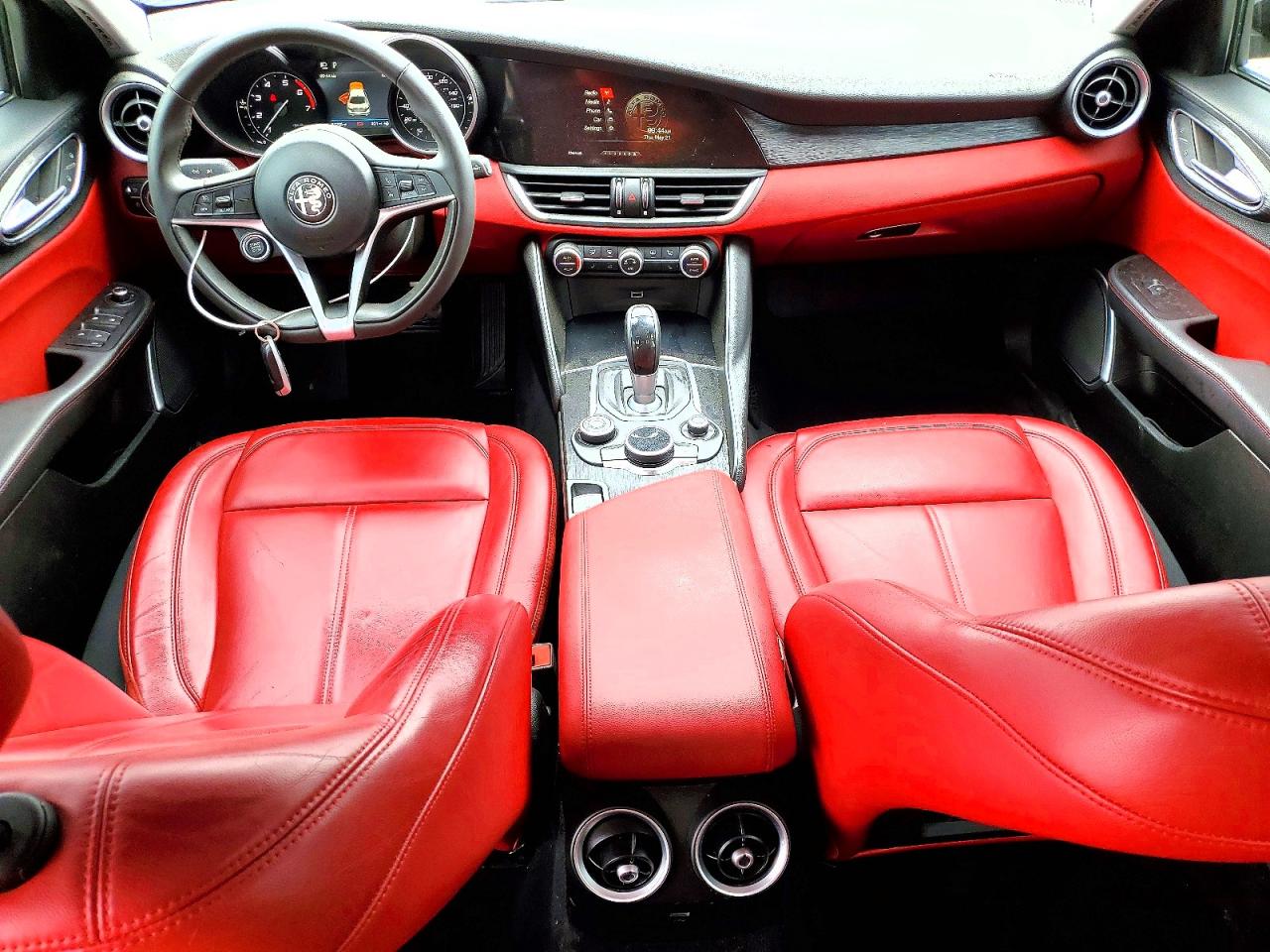 2019 ALFA ROMEO GIULIA photo 15