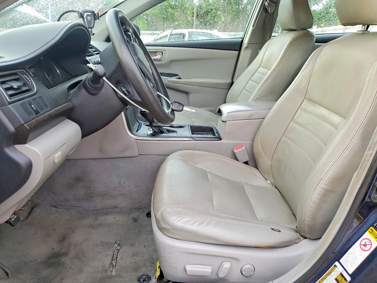2016 TOYOTA CAMRY LE photo 19