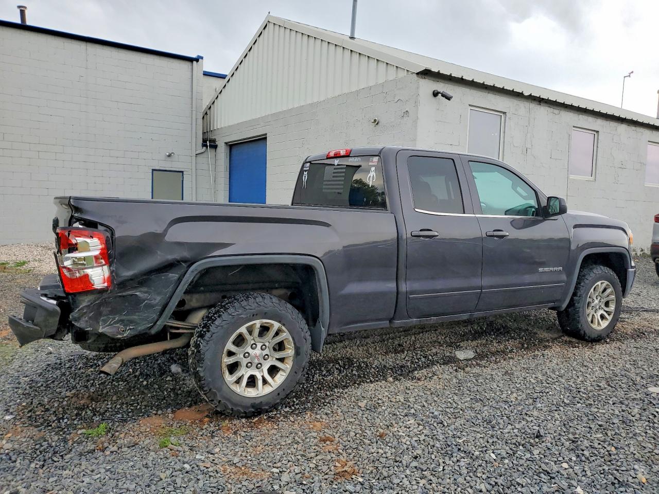 2014 GMC SIERRA K1500 SLE photo 5