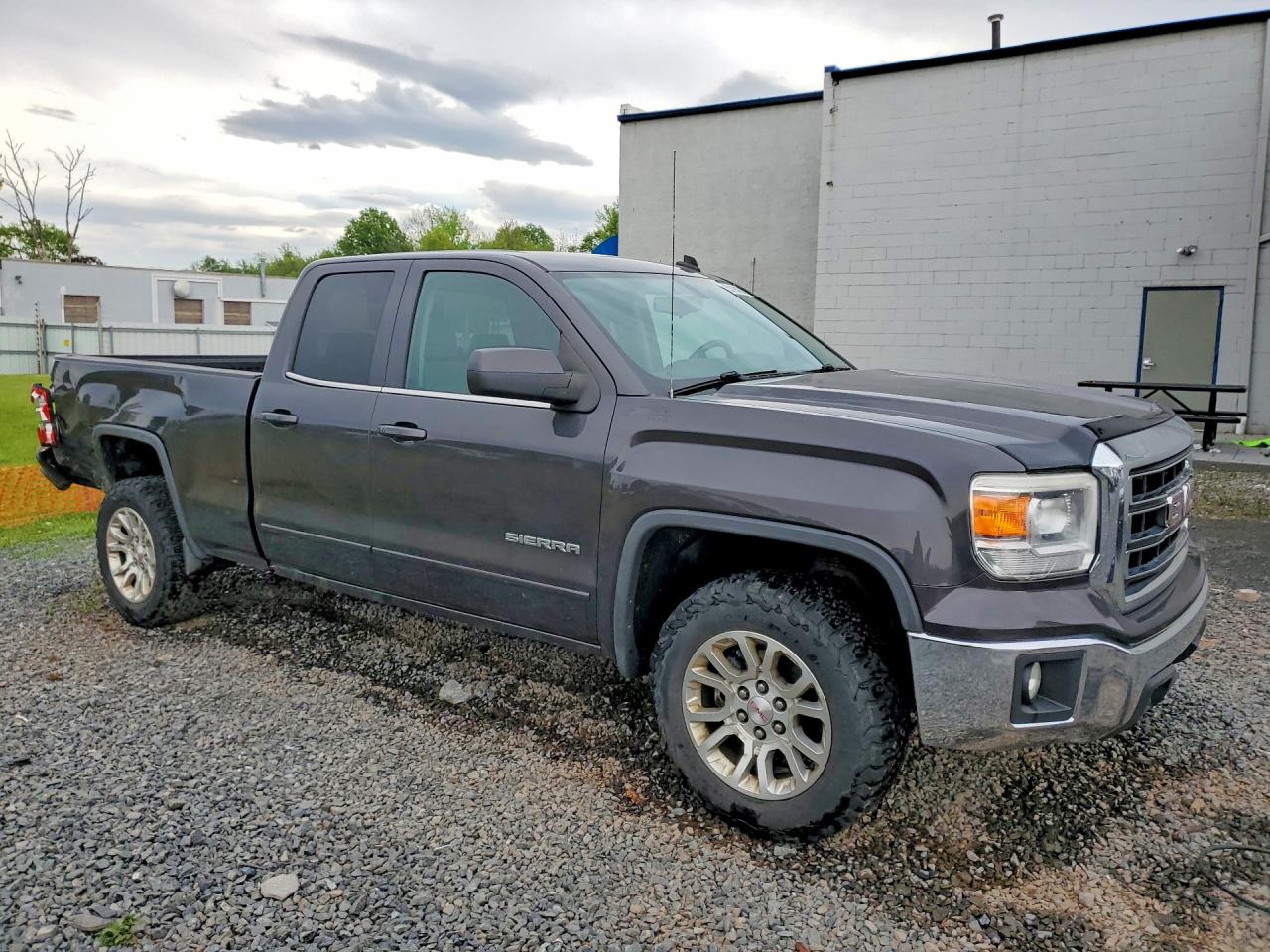 2014 GMC SIERRA K1500 SLE photo 7