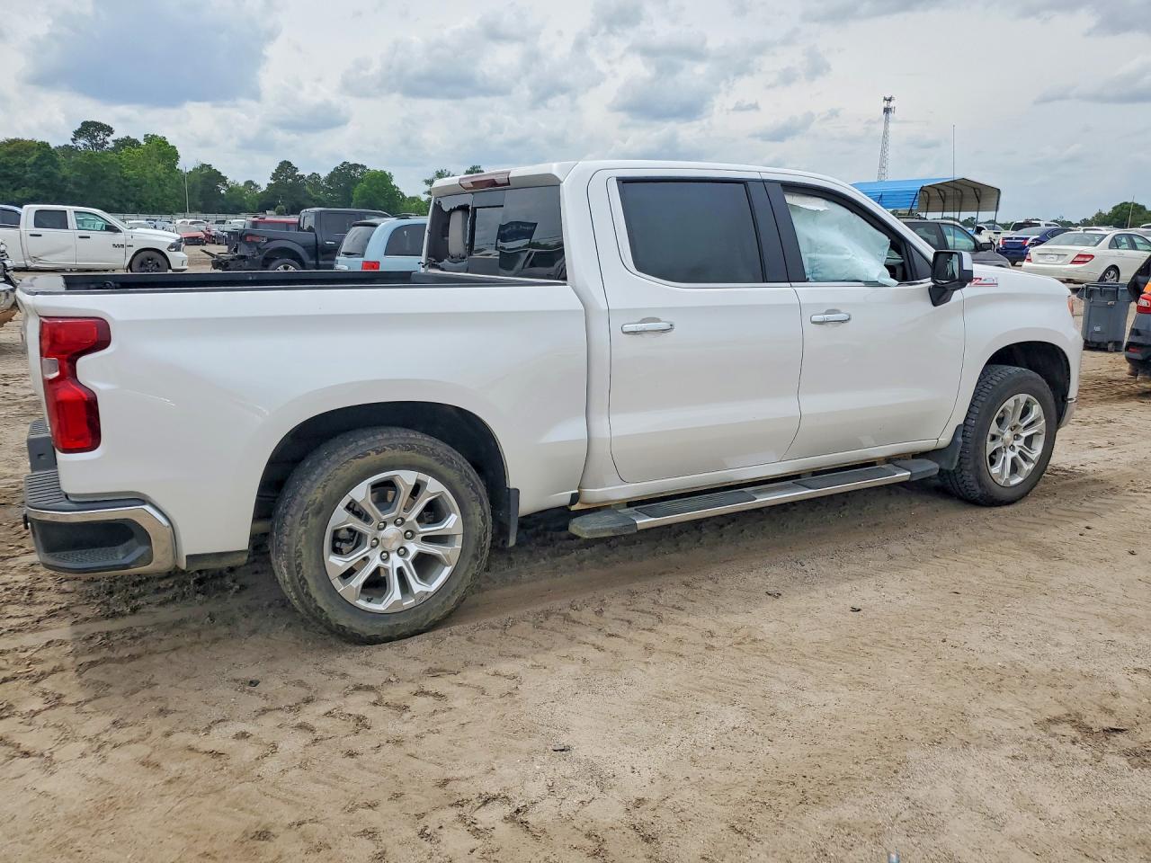 2023 CHEVROLET SILVERADO K1500 LTZ photo 5