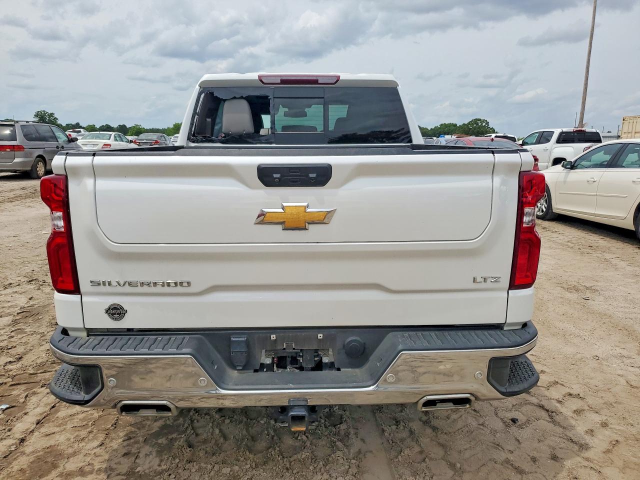 2023 CHEVROLET SILVERADO K1500 LTZ photo 11