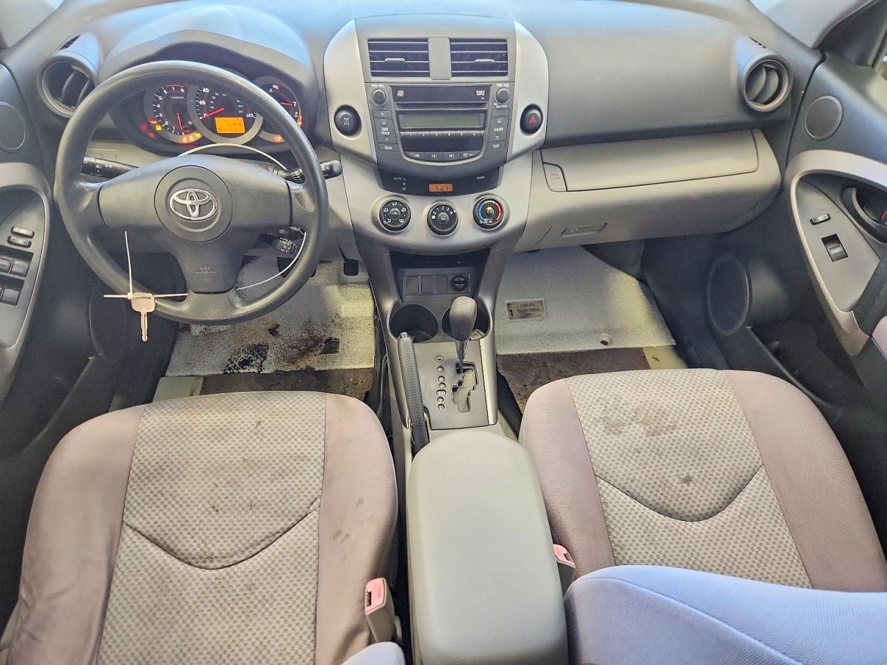 2006 TOYOTA RAV4 BASE photo 8