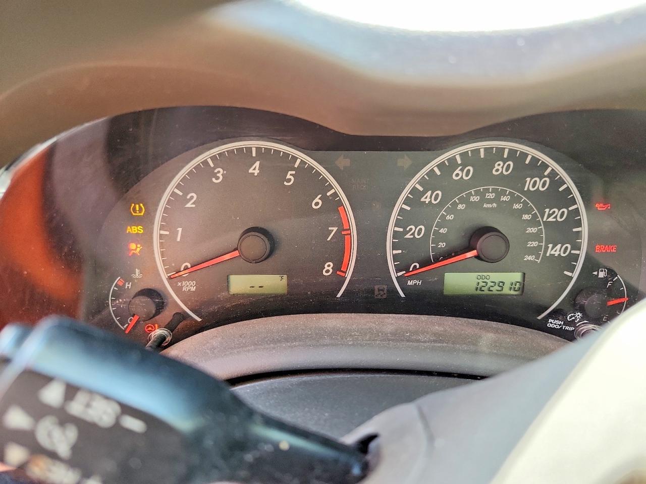 2010 TOYOTA COROLLA LE photo 17