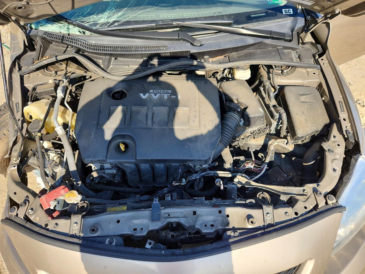 2010 TOYOTA COROLLA LE photo 21
