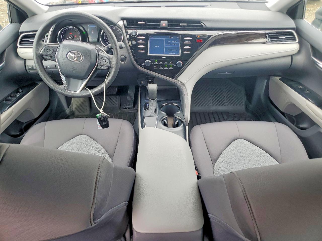 2020 TOYOTA CAMRY LE photo 8