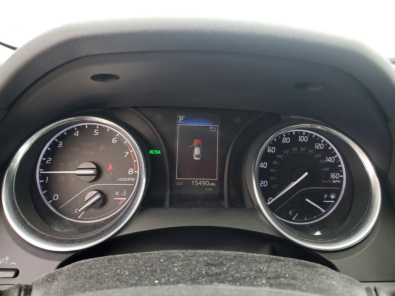 2020 TOYOTA CAMRY LE photo 9