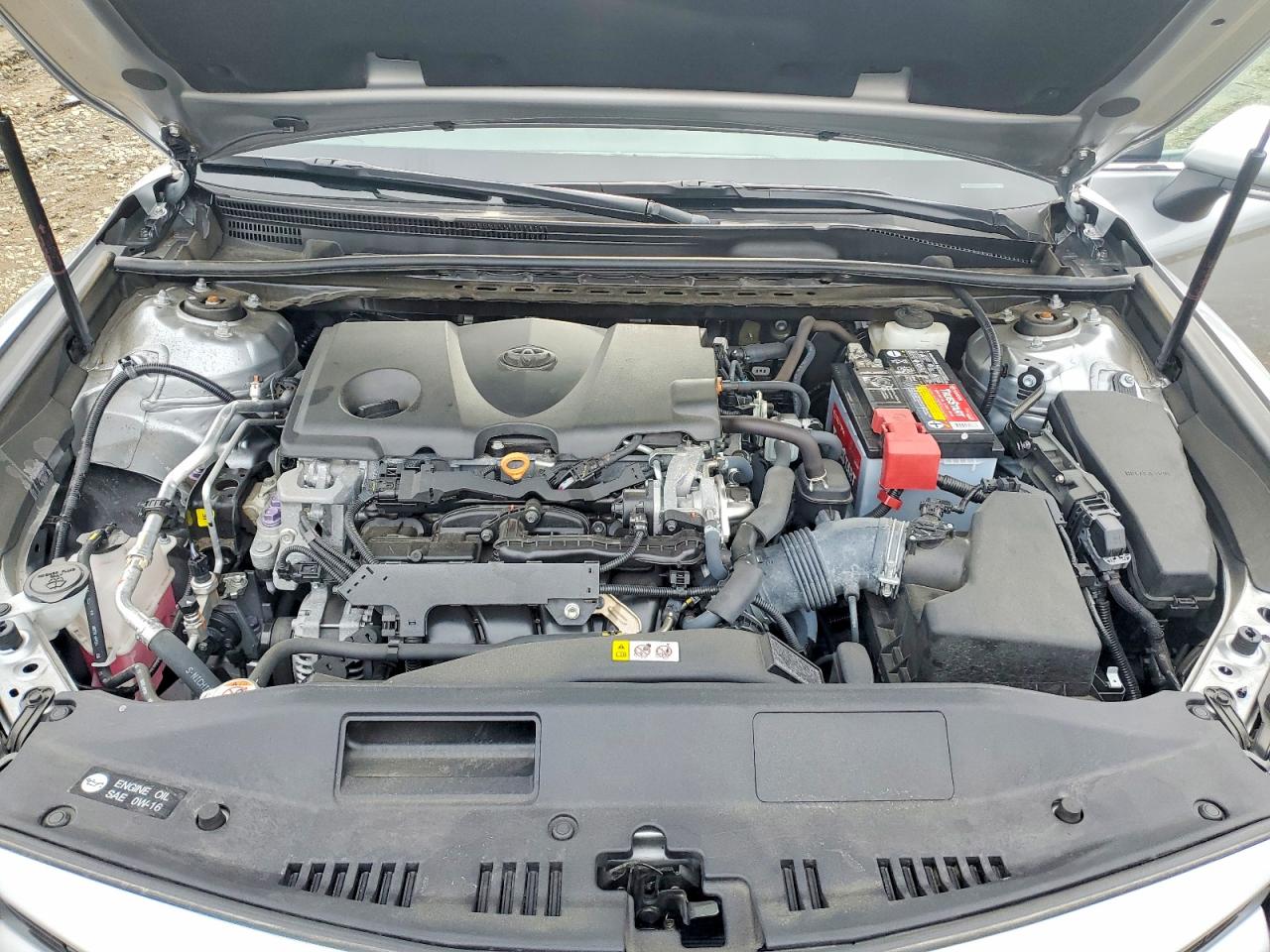 2020 TOYOTA CAMRY LE photo 11