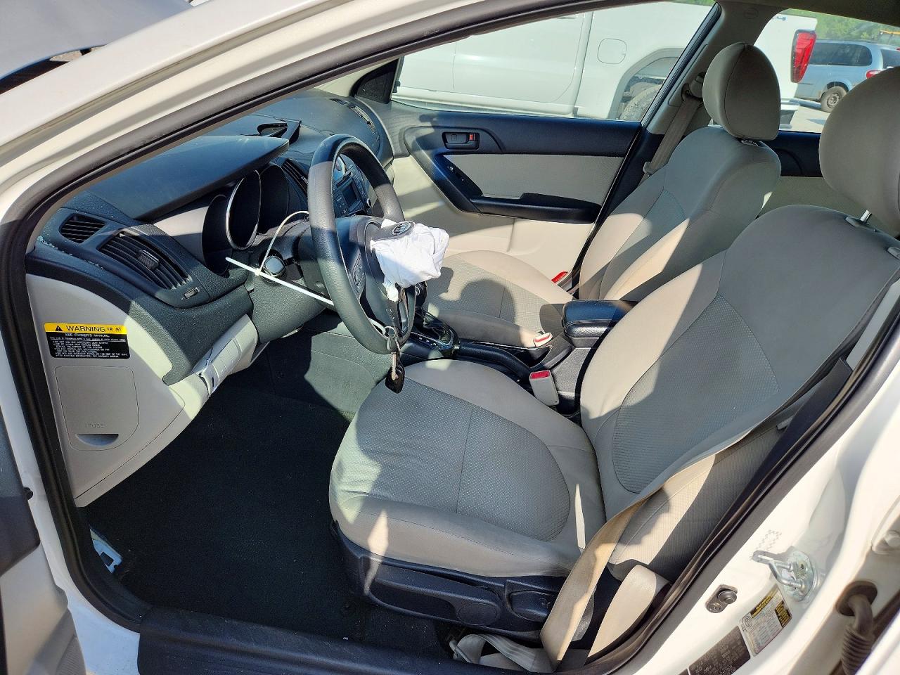 2012 KIA FORTE EX photo 13