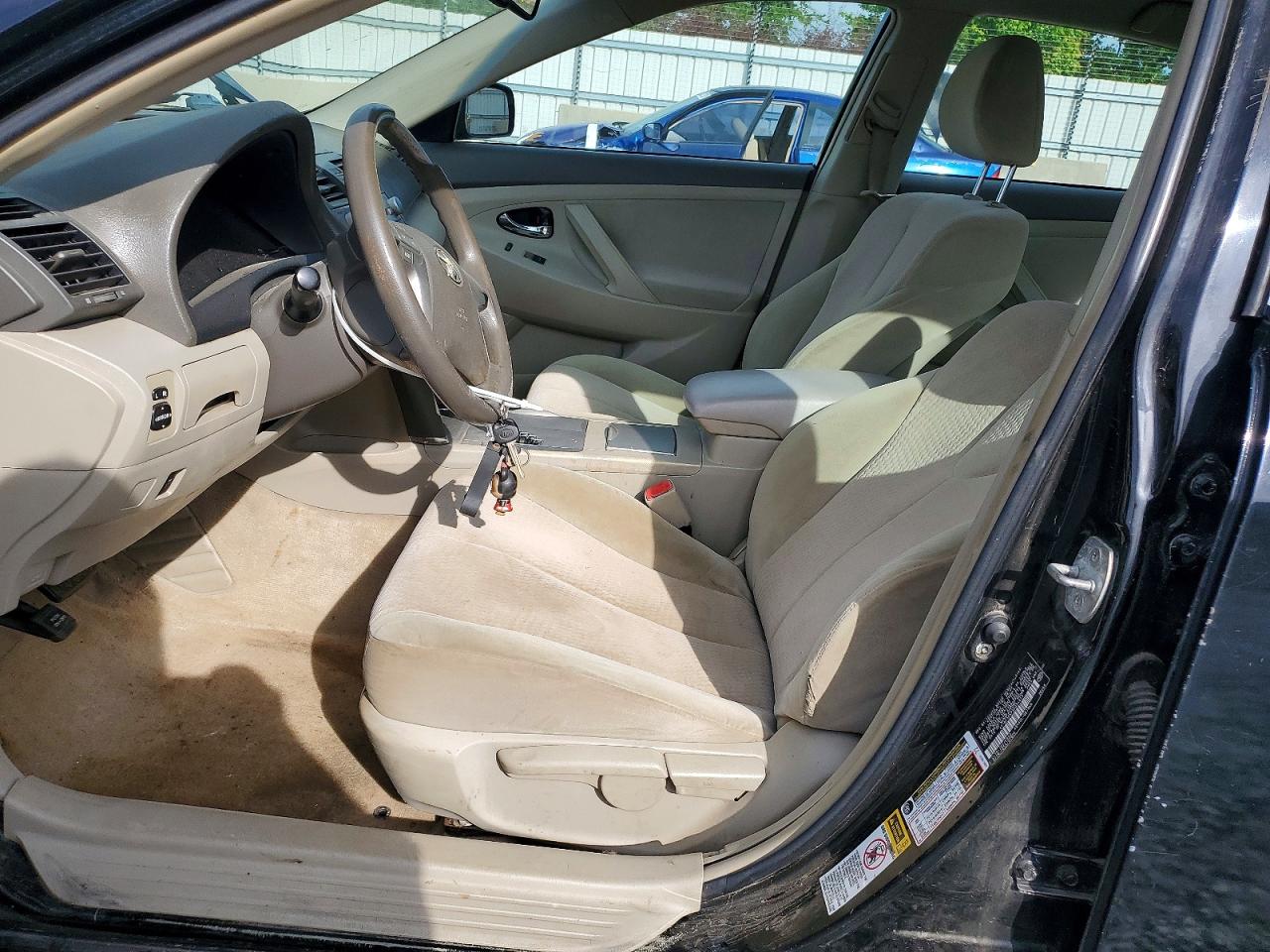 2010 TOYOTA CAMRY BASE photo 13