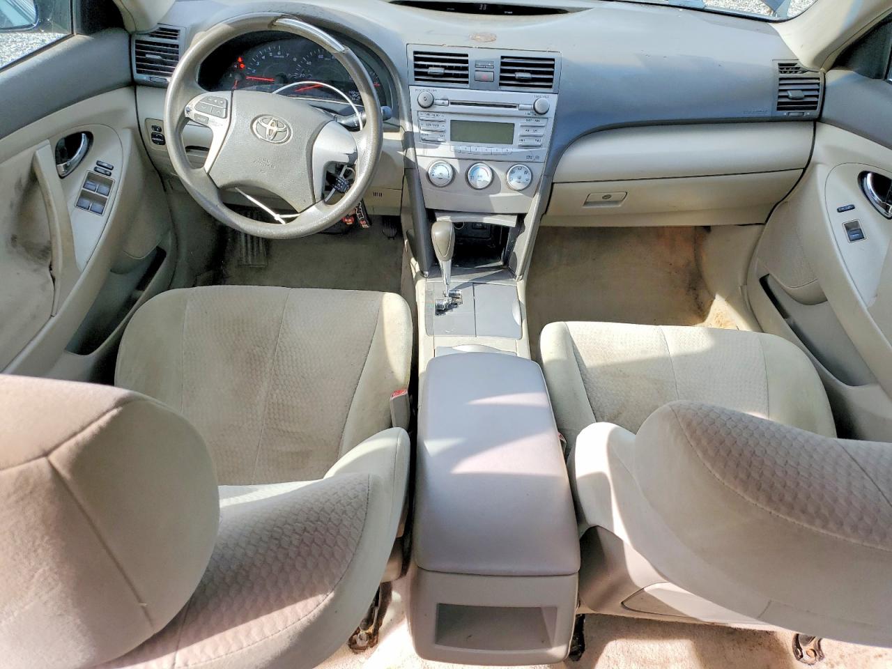 2010 TOYOTA CAMRY BASE photo 15