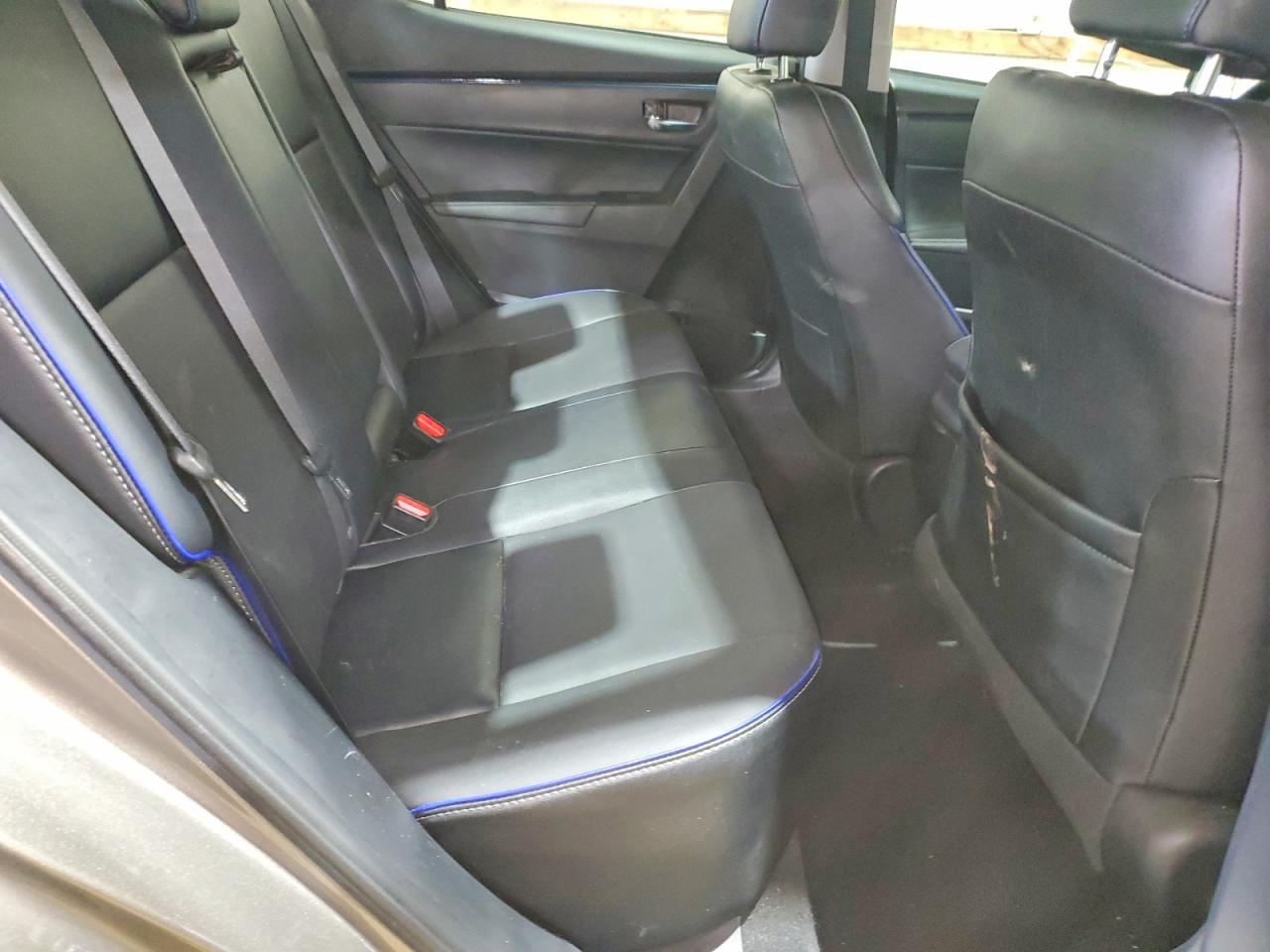 2017 TOYOTA COROLLA XSE photo 28