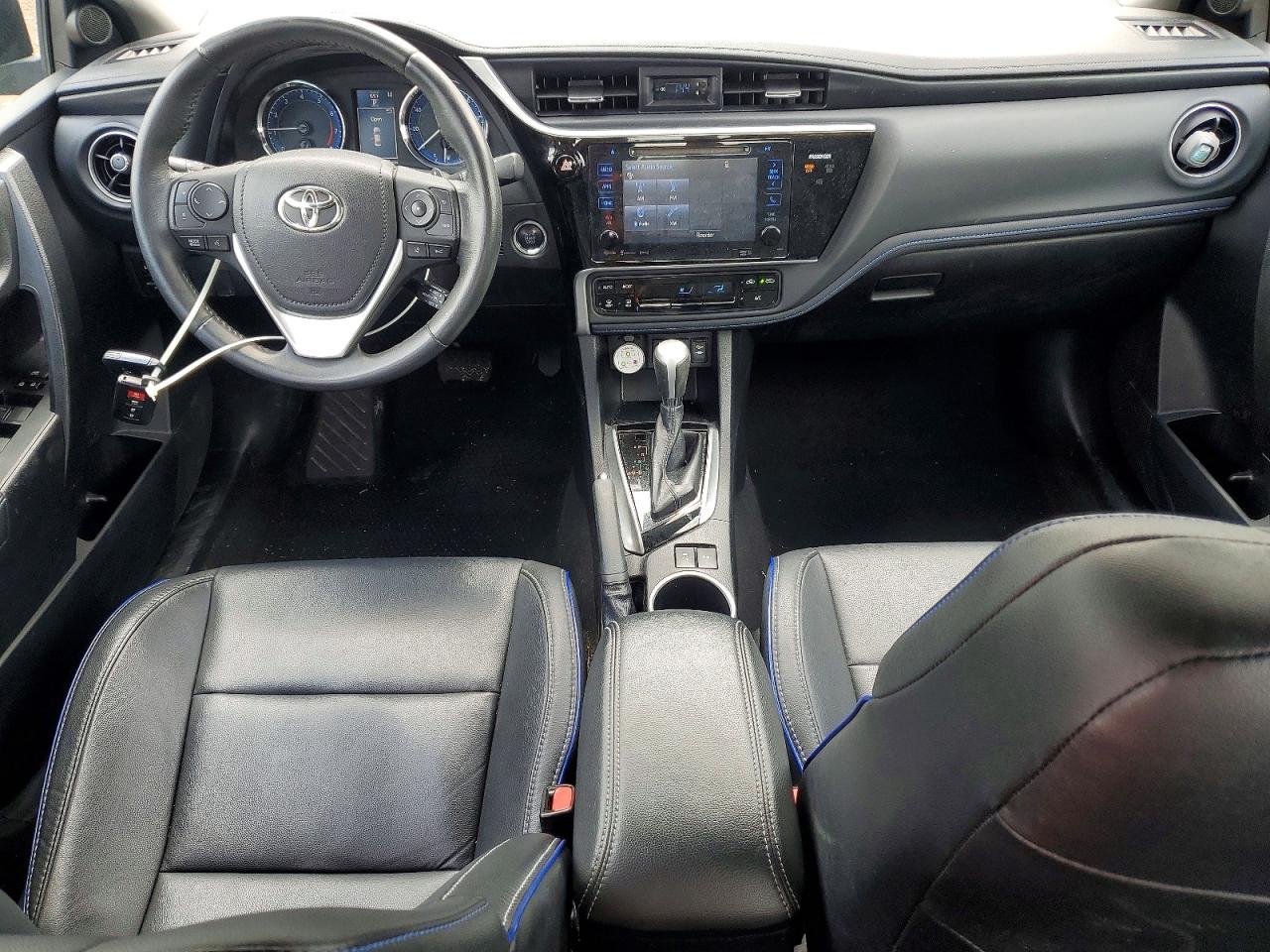 2017 TOYOTA COROLLA XSE photo 22