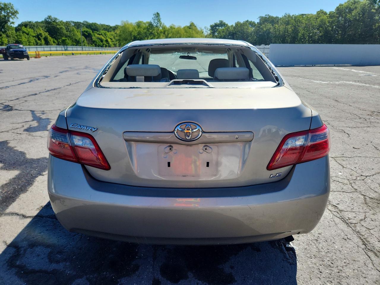 2007 TOYOTA CAMRY LE photo 11