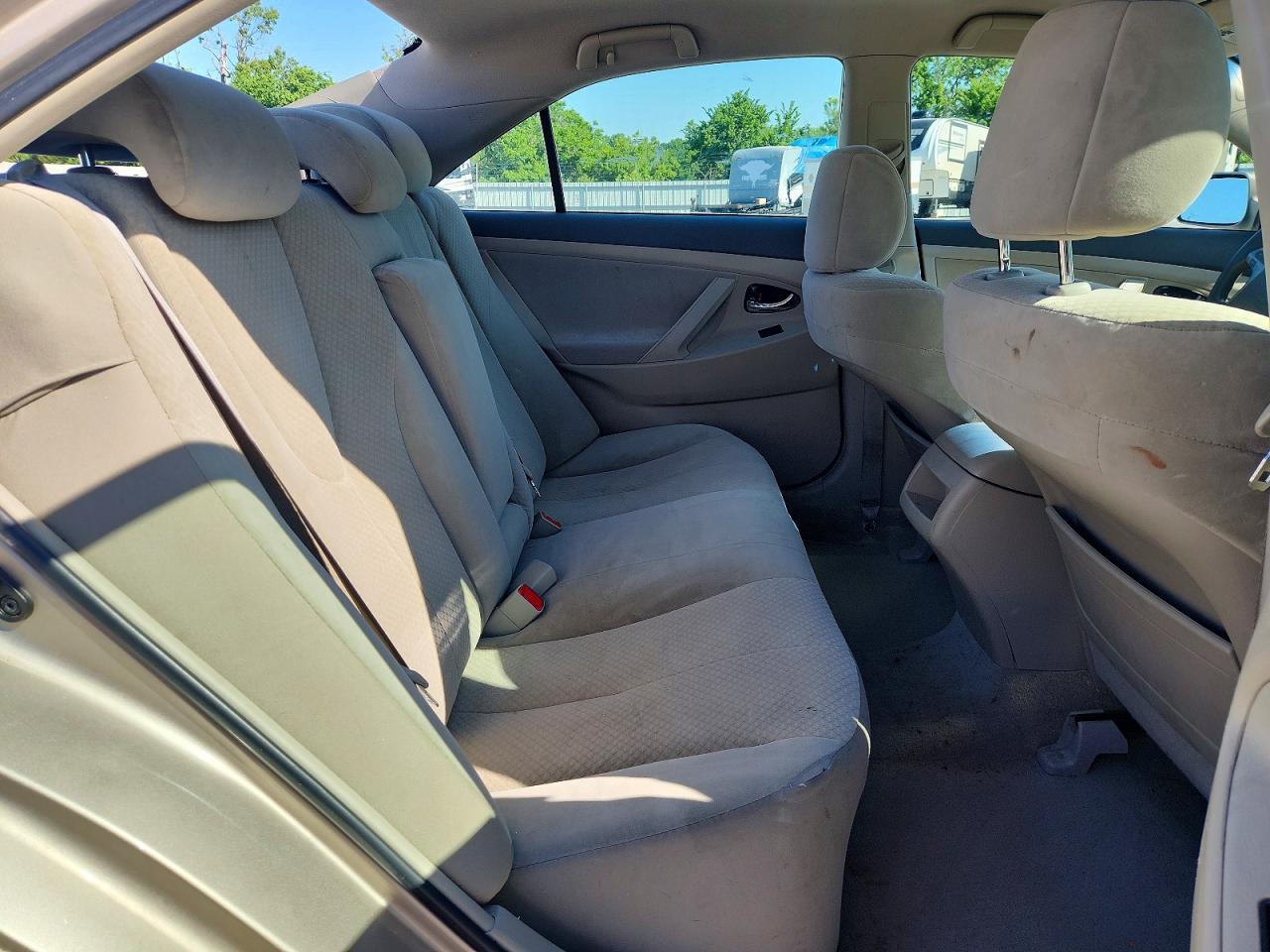 2007 TOYOTA CAMRY LE photo 19