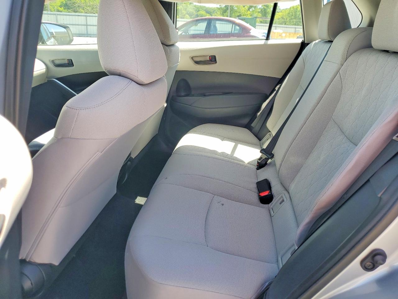 2025 TOYOTA COROLLA CROSS L photo 21