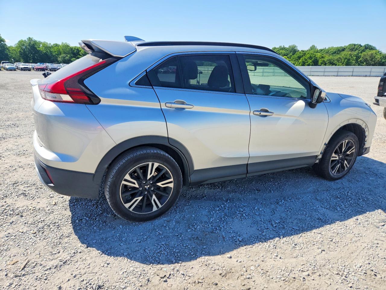 2023 MITSUBISHI ECLIPSE CROSS SE photo 5
