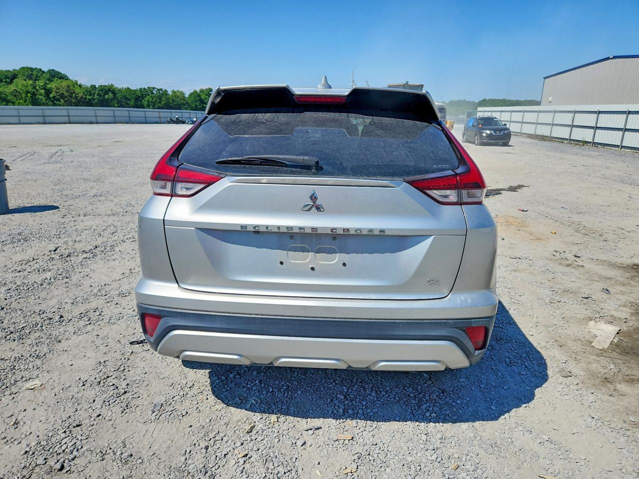 2023 MITSUBISHI ECLIPSE CROSS SE photo 11