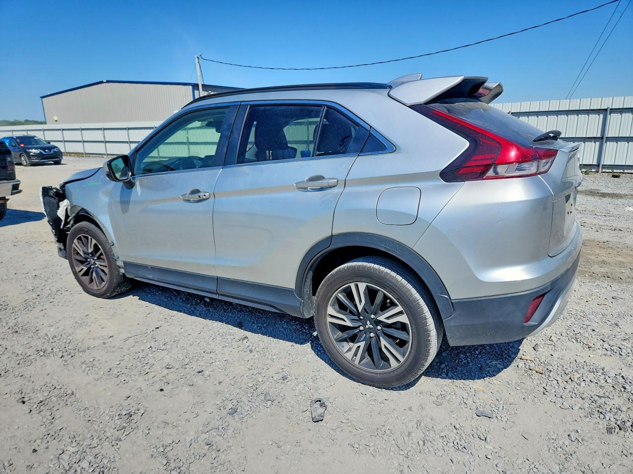 2023 MITSUBISHI ECLIPSE CROSS SE photo 3