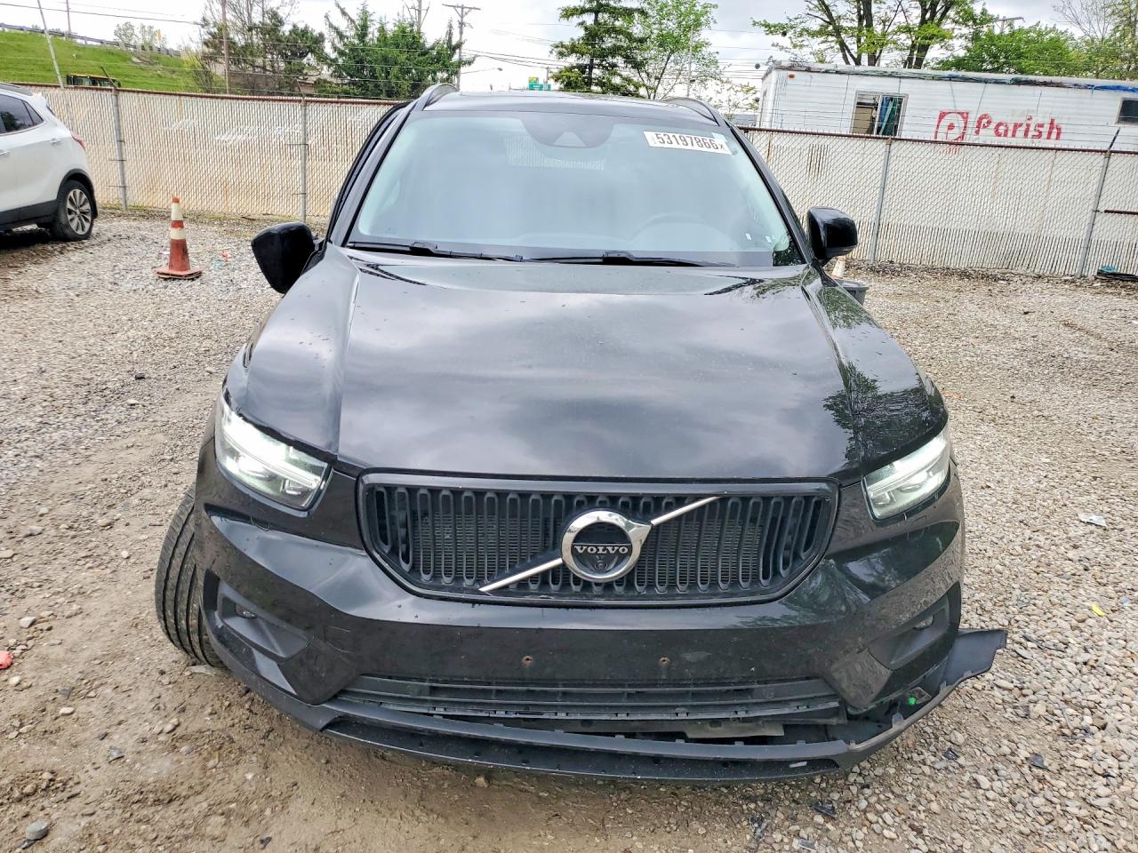2020 VOLVO XC40 T5 MOMENTUM photo 9