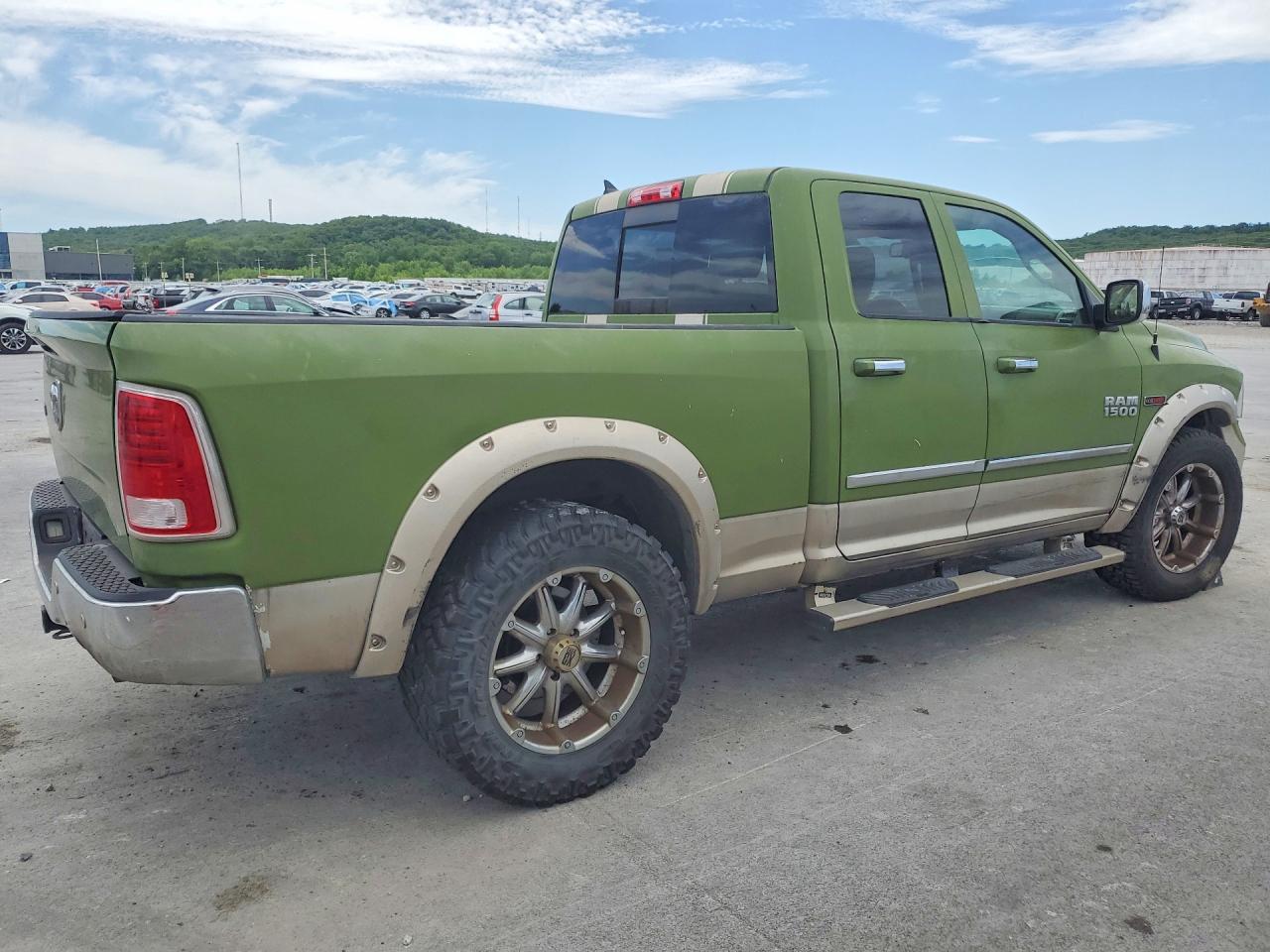 2015 RAM 1500 LARAMIE photo 7