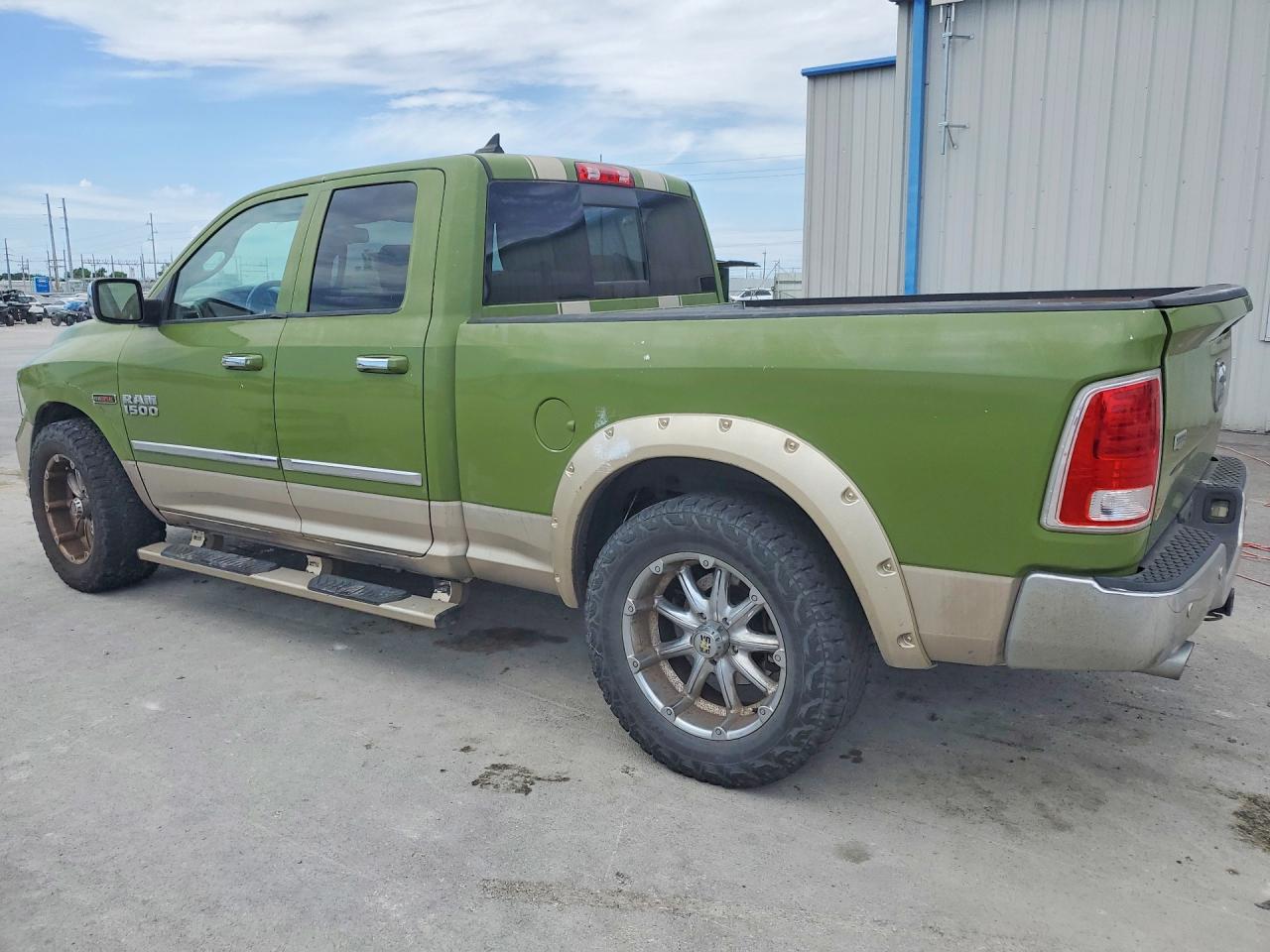 2015 RAM 1500 LARAMIE photo 4