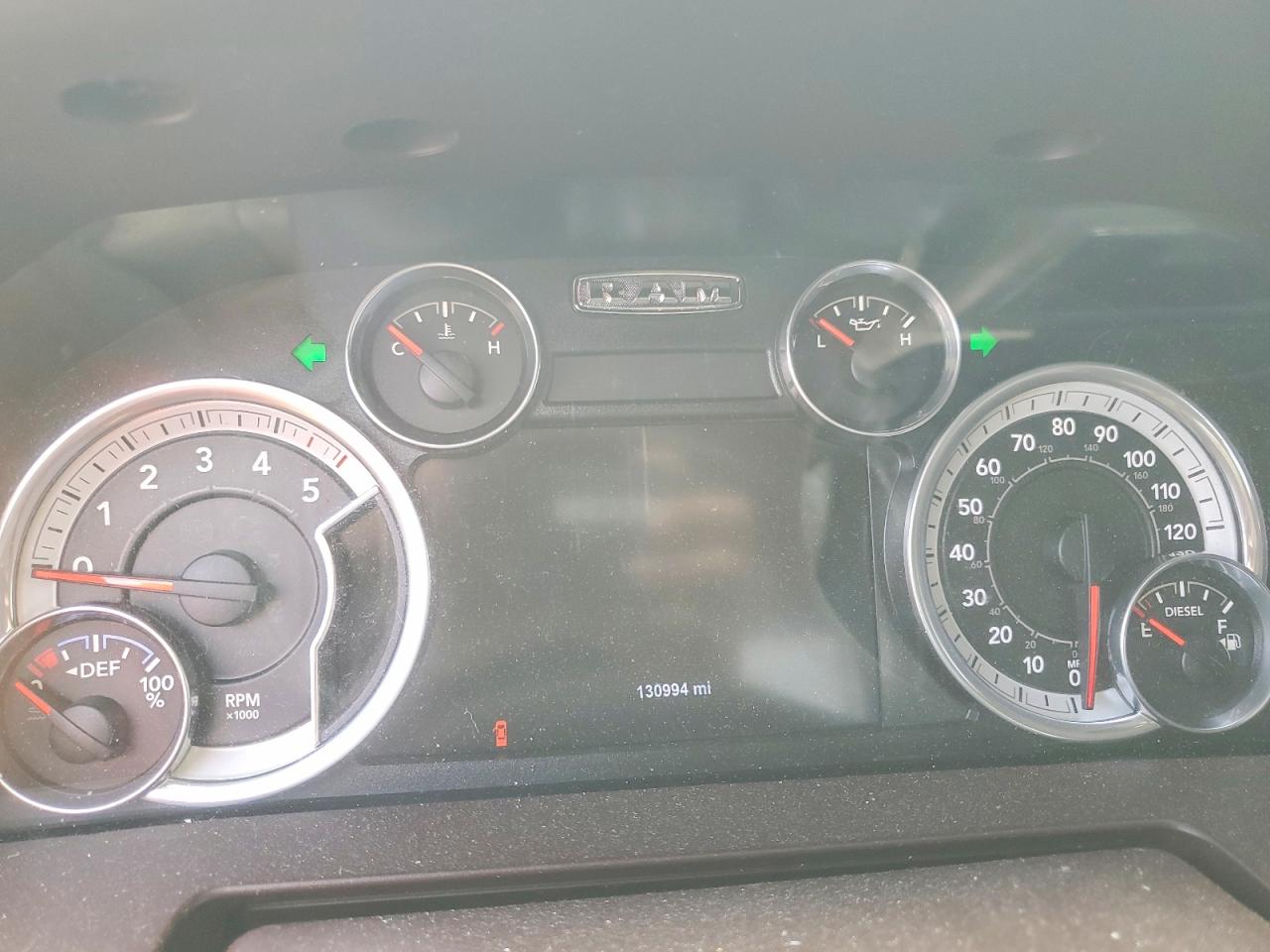 2015 RAM 1500 LARAMIE photo 25