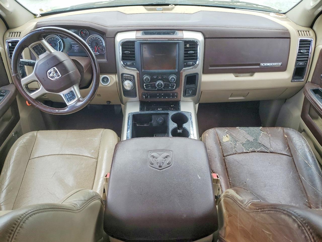 2015 RAM 1500 LARAMIE photo 22