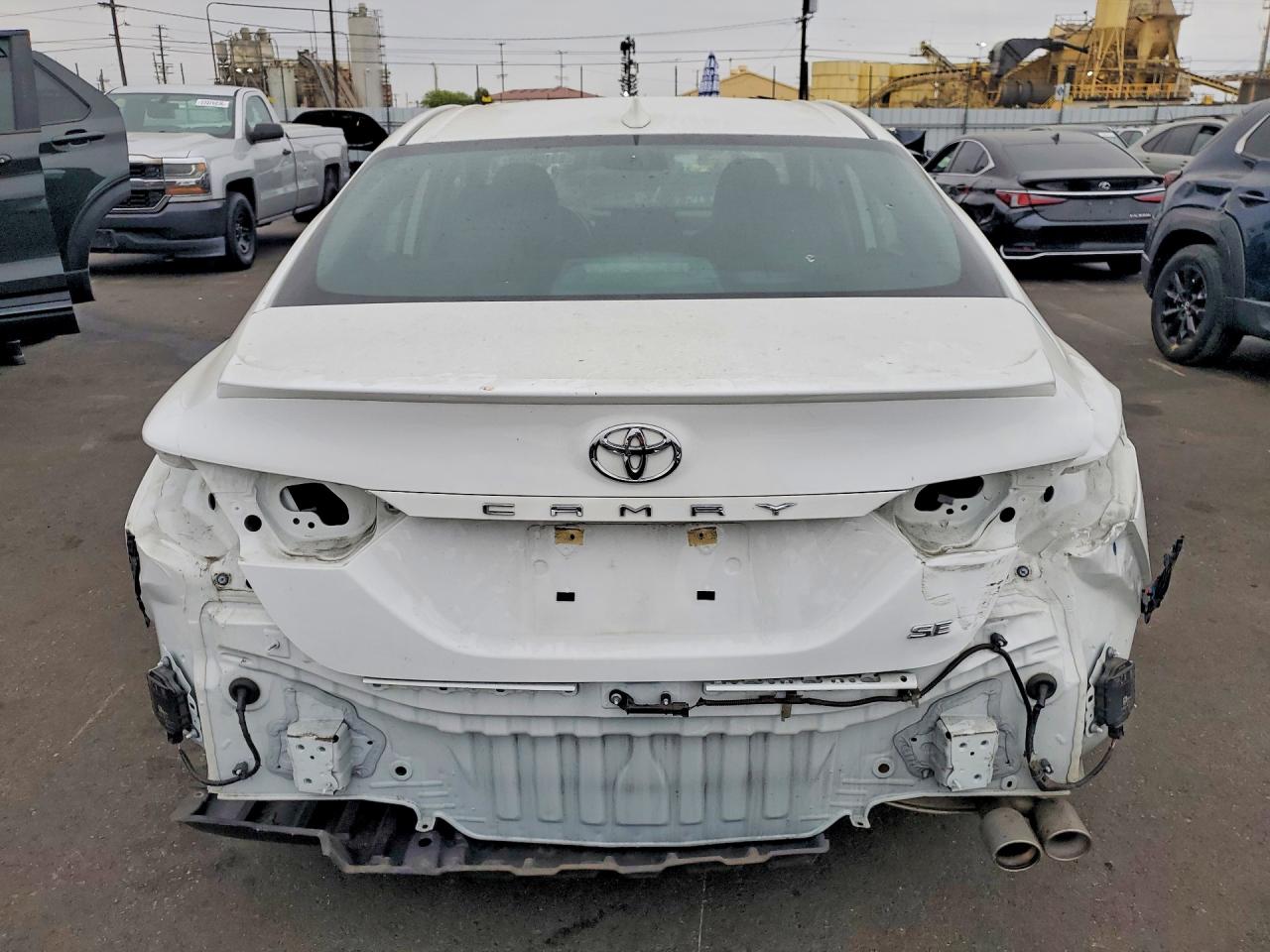 2023 TOYOTA CAMRY SE photo 6
