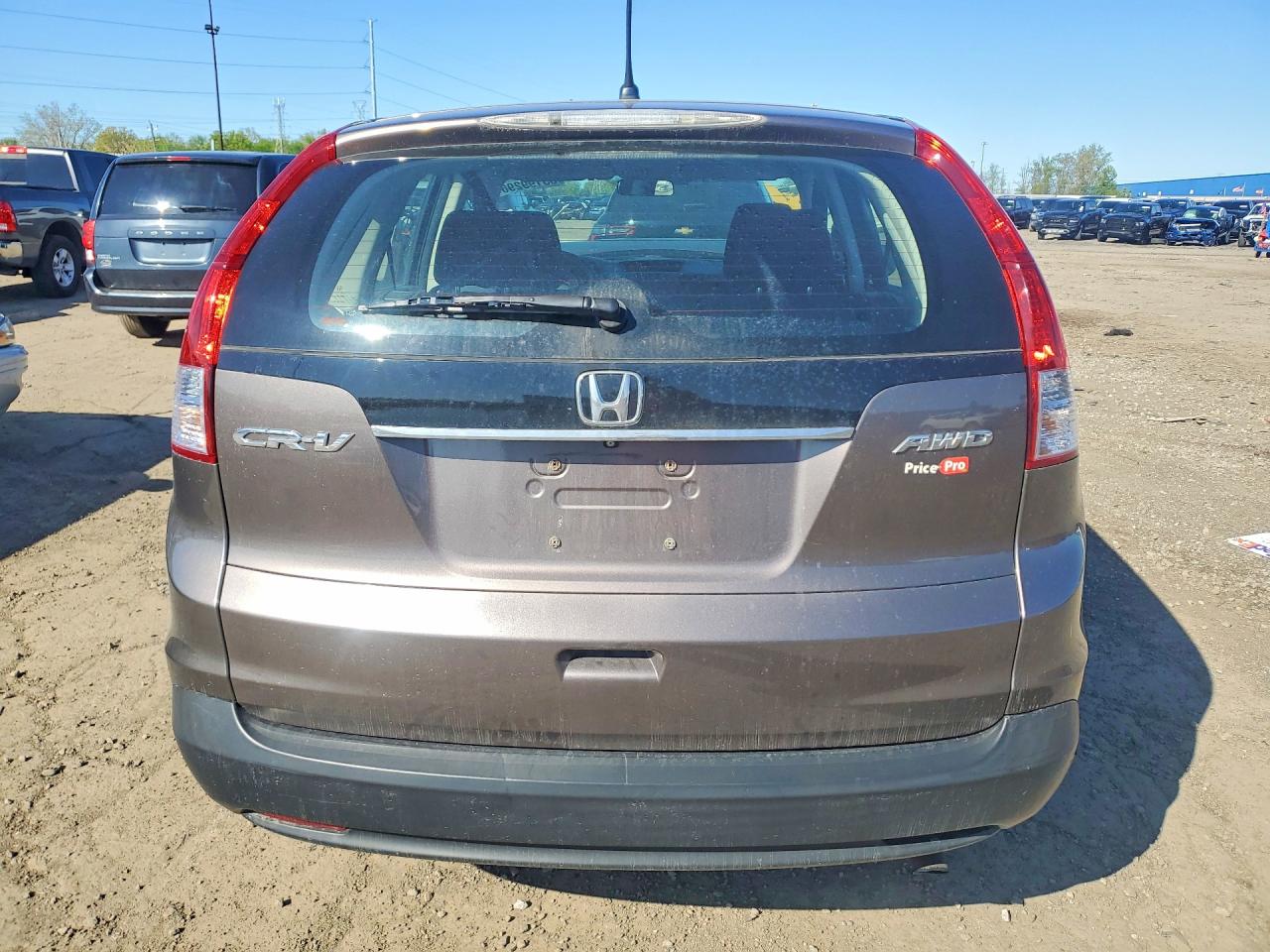 2014 HONDA CR-V LX photo 11