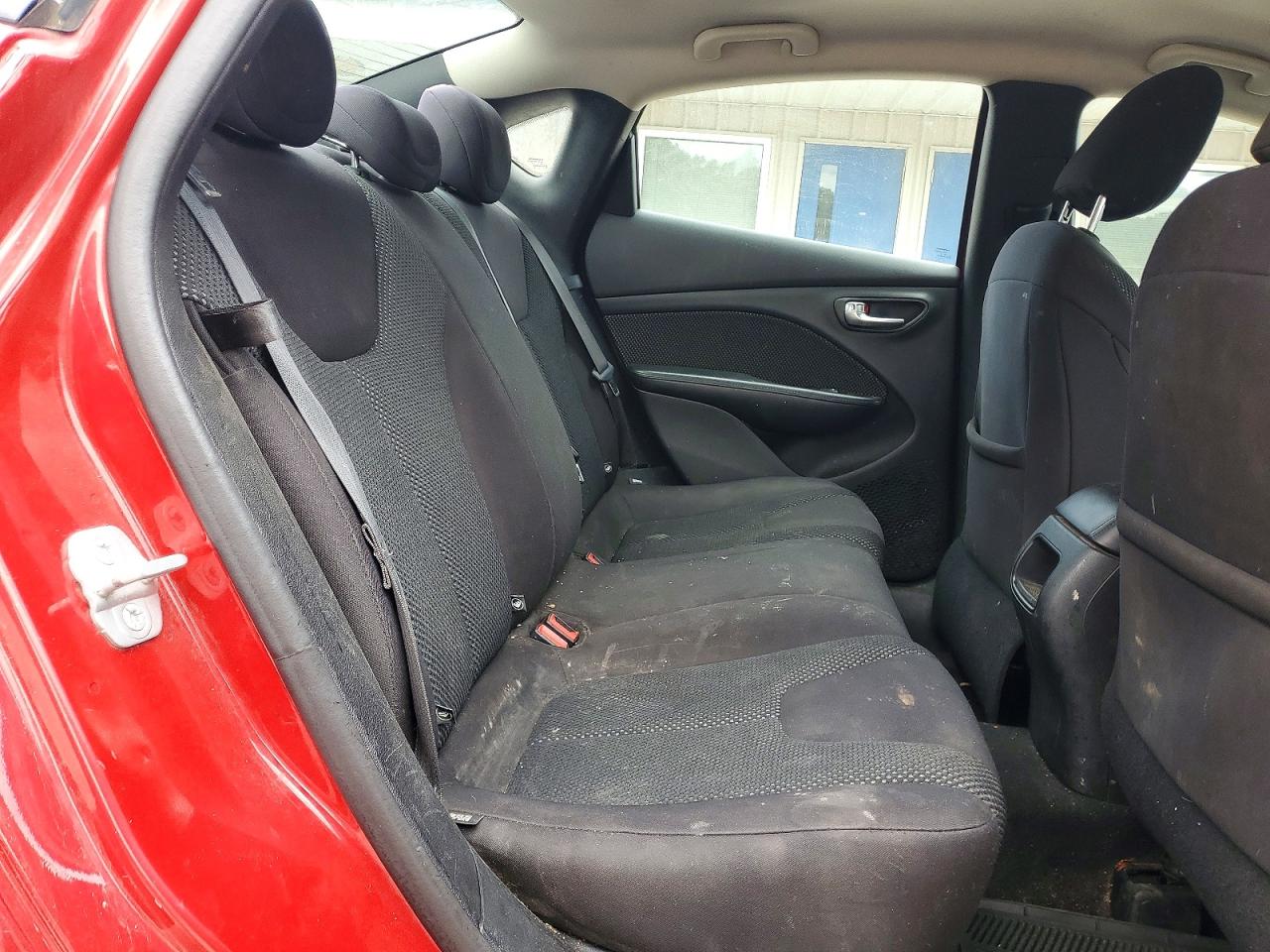 2014 DODGE DART SE photo 28