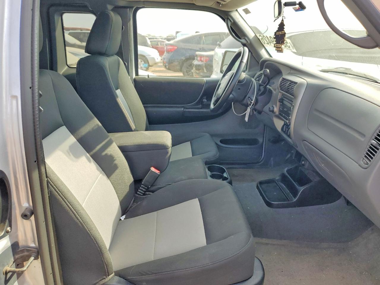 2011 FORD RANGER SUPER CAB photo 28