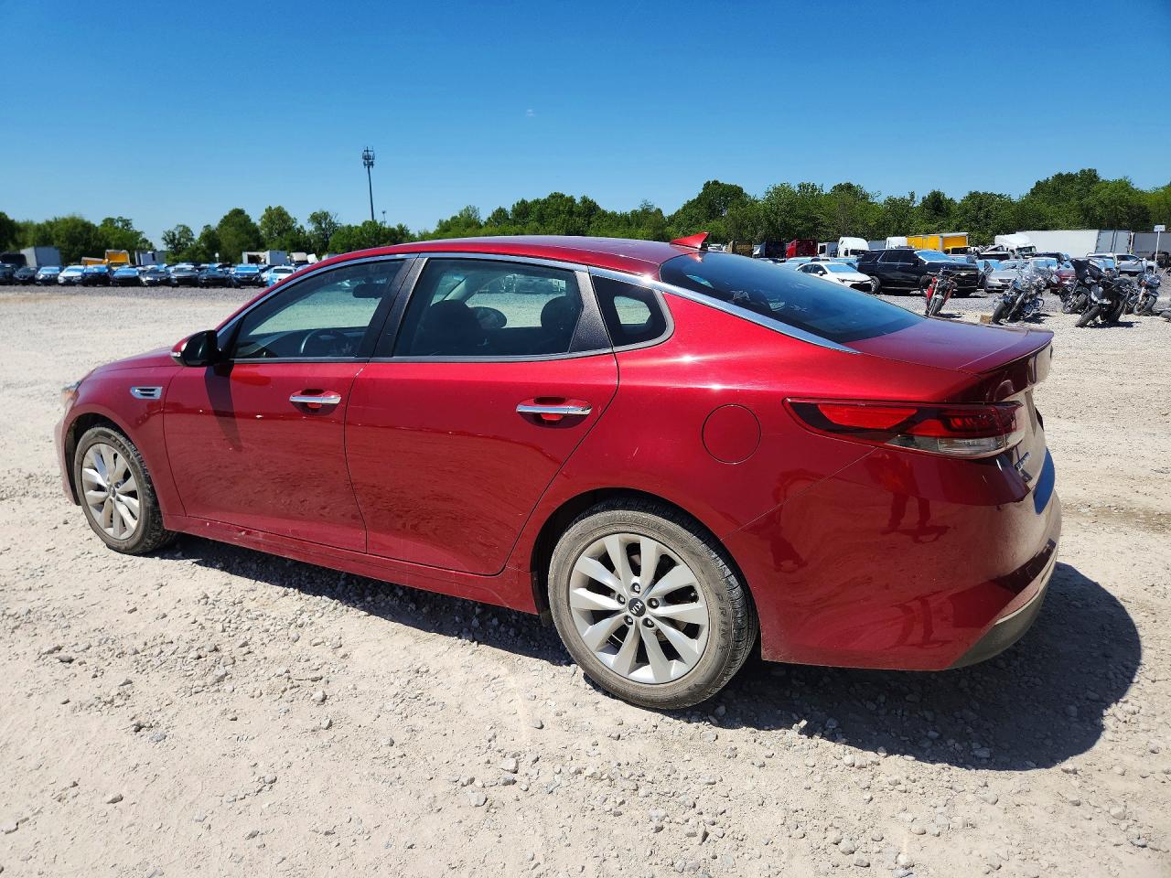 2018 KIA OPTIMA S photo 3