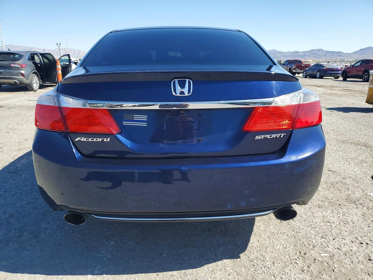 2015 HONDA ACCORD SPORT photo 11